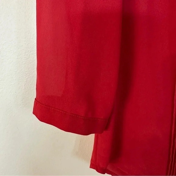 H&M Women's Red 3/4 Sleeve Button-Up Sheer/Lightweight Blouse Size 2 GUC - Picture 5 of 7